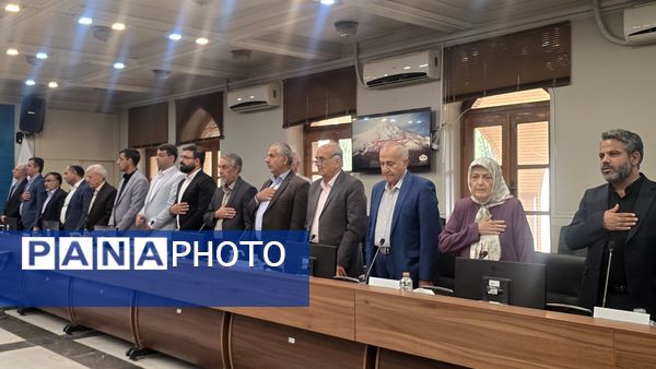 آیین رونمایی از پوستر بیست‌وهفتمین جشنواره خیرین مدرسه‌ساز استان اصفهان