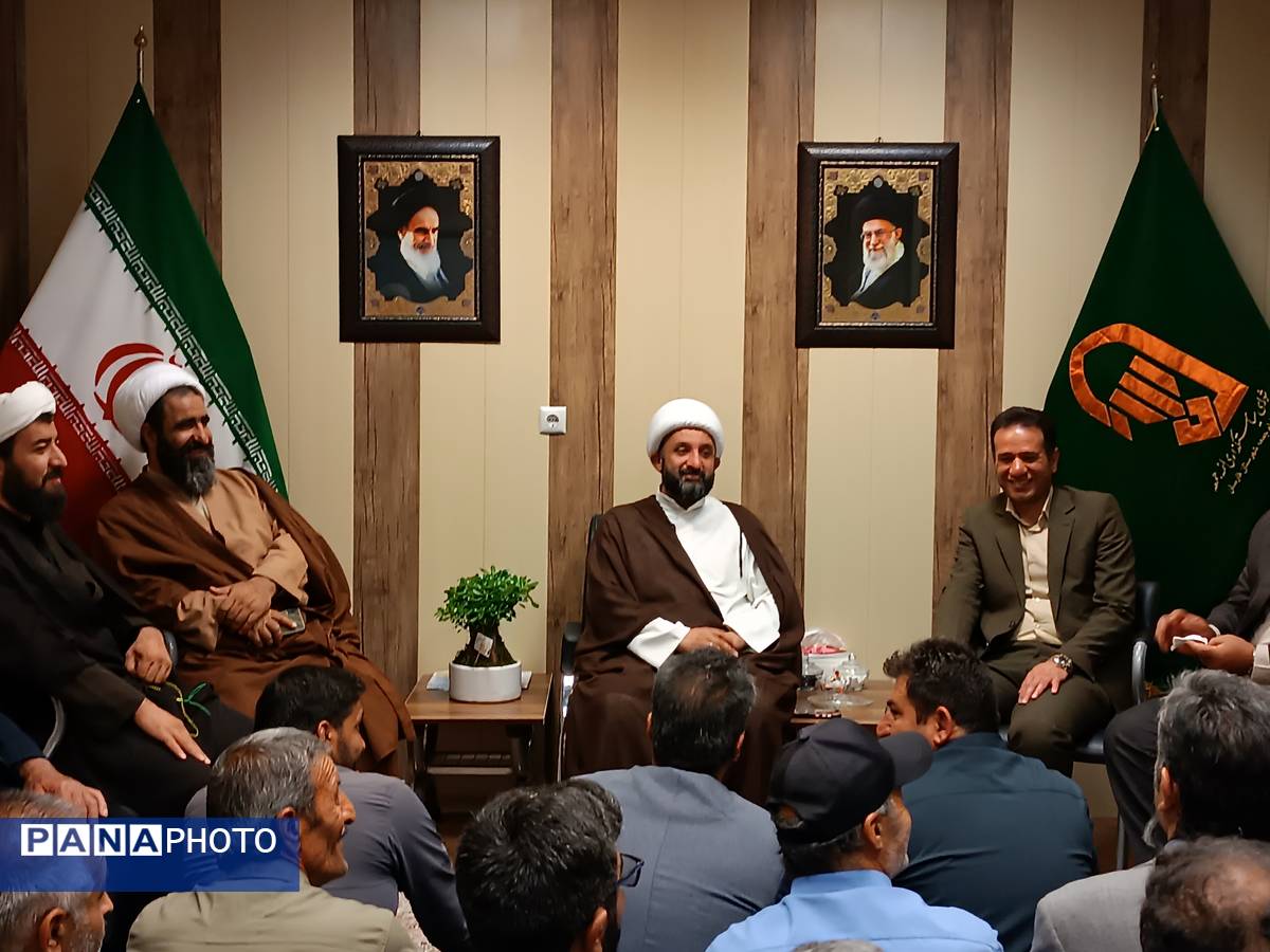 بازگشت امام جمعه از سفر مکه و استقبال گرم مردم فارسان