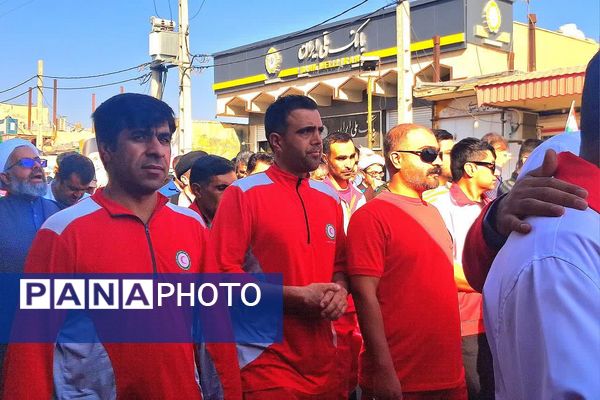 حضور پرشور دانش‌آموزان و فرهنگیان در راهپیمایی روز دانش‌ آموز در باشت 