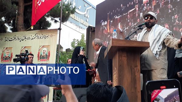 جلوه‌هایی از اجتماع مردم بجنورد در تجلیل از بانوی شجاع رسانه ملی