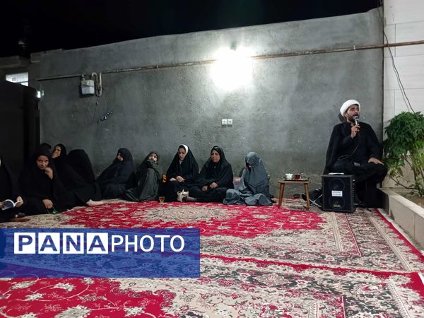 عزاداری بانوان روستای نقاب در ایام محرم