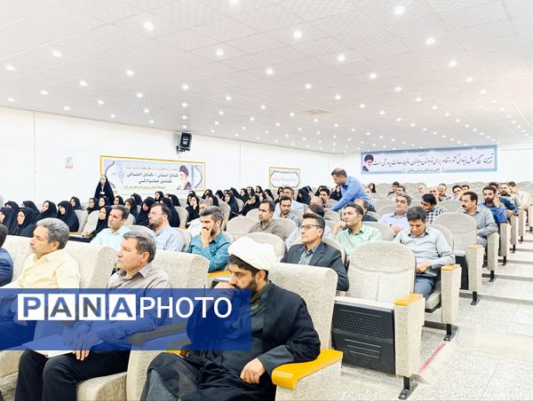 جلسه مدیران مدارس در شهرستان خلیل آباد 