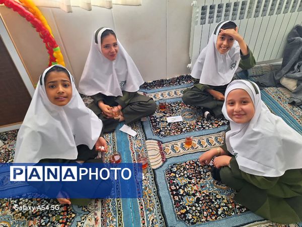 عزاداری به مناسبت شهادت حضرت زهرا (س) در دبستان حضرت زینب(س) مروست 