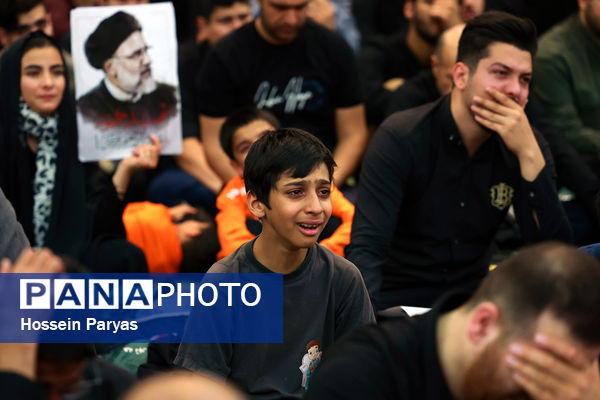 مراسم وداع با پیکر شهدای خدمت در مصلی تهران