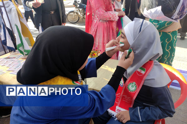 تجمع بزرگ دانش‌آموزان در روز 13 آبان