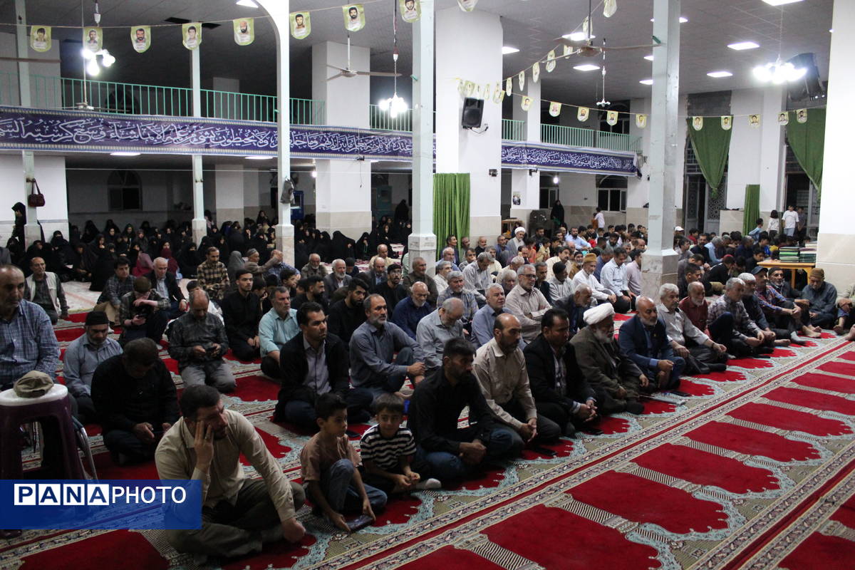 برگزاری مراسم گرامیداشت سالگرد ارتحال امام خمینی (ره) در شهر درق