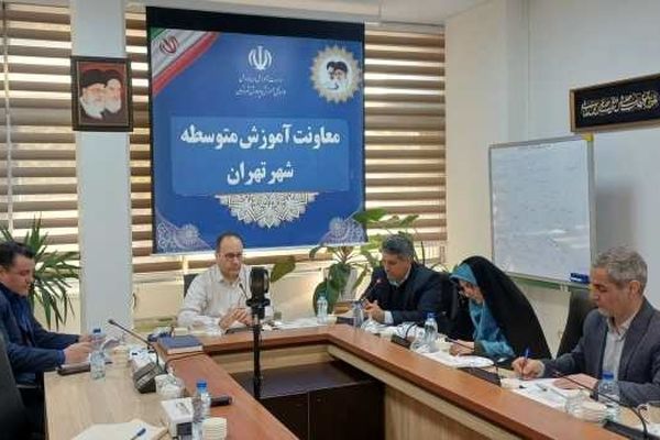 بازدیدهای سرزده، مسیر ارتقای کیفیت آموزش و سلامت دانش‌آموزان را هموار می‌کند