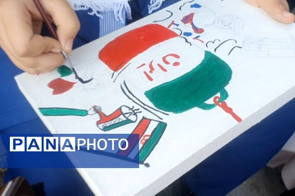 تجمع بزرگ دانش‌آموزان در روز 13 آبان