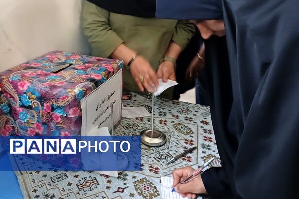 «هفته پیوند اولیا و مربیان» یکی از اصول بنیادین تربیت و آموزش کودکان