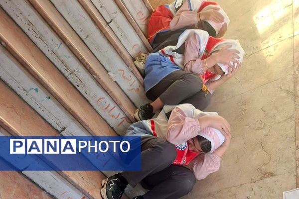 مانور زلزله و ایمنی در مدارس فیروزکوه