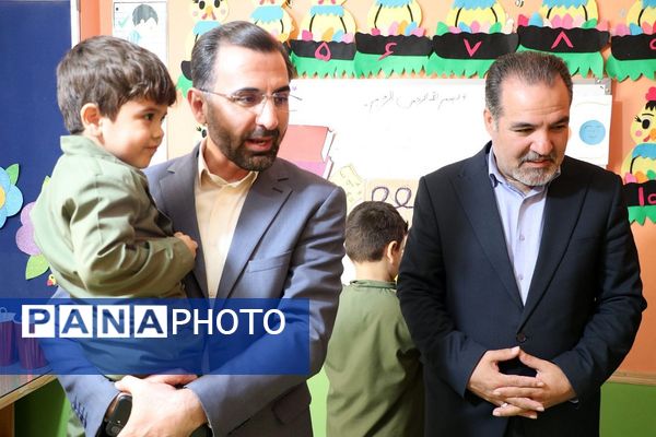 بازدید معاون نظارت و ارزیابی سازمان ملی تعلیم و تربیت کودک از کودکستان ملورین ناحیه دو شهرری 