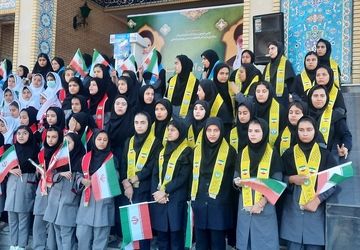 برگزاری راهپیمایی ۱۳ آبان ماه در شهر چوار 