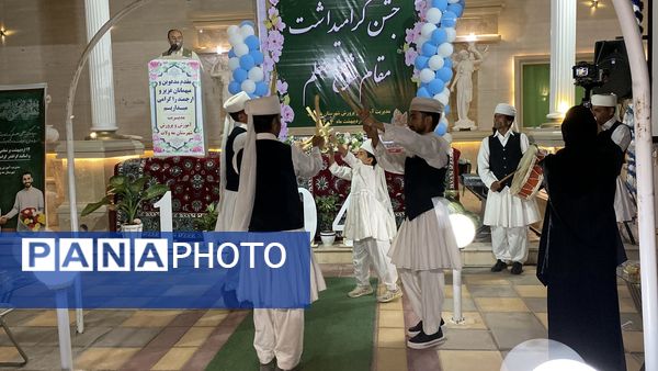 هفته‌ای برای ستایش دانایی؛ جشن معلمان در تالار ملک برگزار شد