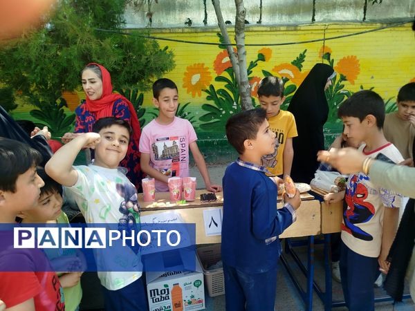 برگزاری بازارچه درون مدرسه‌ای در دبستان مبین شیروان