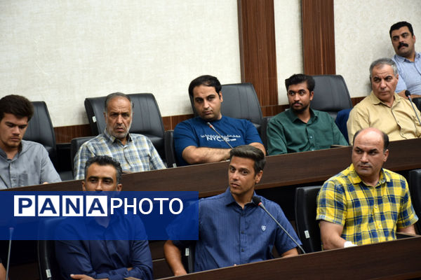 نشست همدلی معاون استاندار با قهرمانان و مربیان ورزشی تربت حیدریه