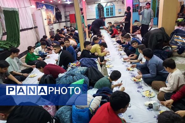 اولین روز حضور پسران ناحیه دو شهرری در مراسم معنوی اعتکاف 