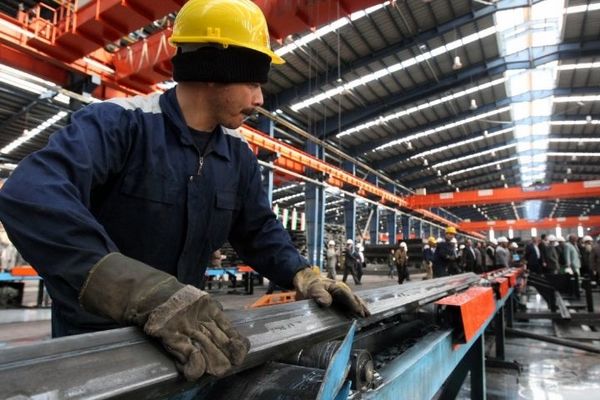 صنایع آسیب‌دیده از جنگ تحمیلی بسته حمایتی می‌گیرند