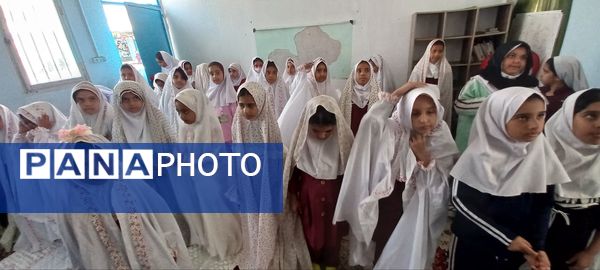 حضور پرشور دانش‌آموزان پایه چهارم دبستان شهید تنیده در نماز جماعت