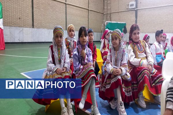 برگزاری جشنواره هویت‌های ملی اسلامی کودکستان‌های شهرستان فاروج