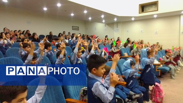 برگزاری جشن غنچه‌ها در سالن ارشاد شهرستان سملقان