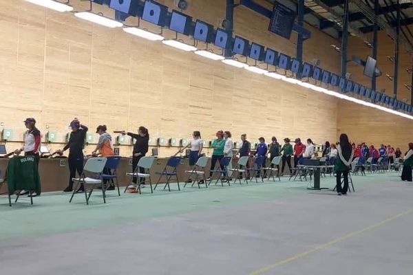 درخشش بانوی باافتخار ایرانی در ‌‌تیراندازی جهانی؛ رستمیان فینالیست شد