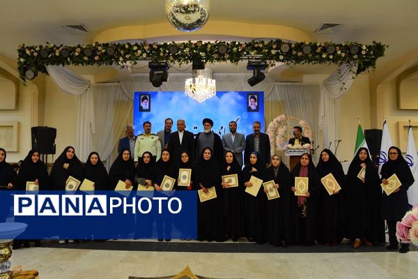 برگزاری مراسم گرامیداشت مقام معلم در بهارستان‌دو