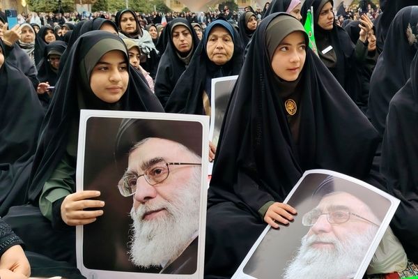 تجدید میثاق بانوان فارس با حریم عفاف و حجاب