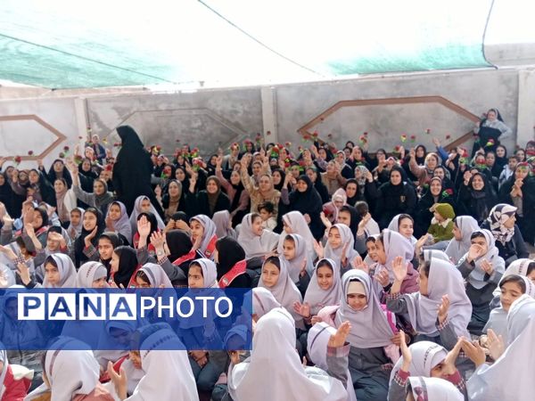 گرامیداشت روز مادر، روایت مهربانی بی پایان