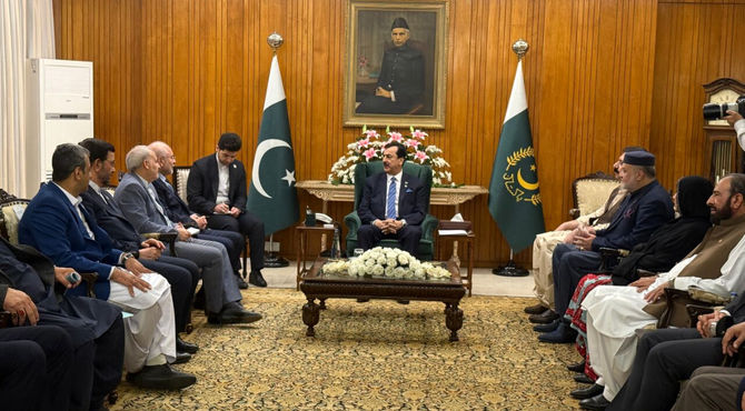 رئیس سنای پاکستان در دیدار قالیباف بر هم‌افزایی بیشتر تهران و اسلام‌آباد تاکید کرد