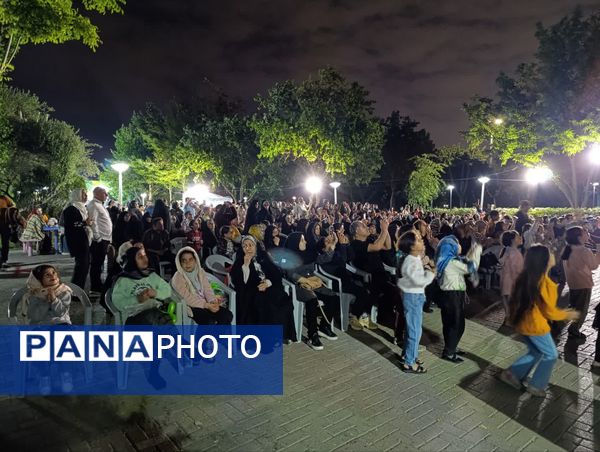 جشن دهه کرامت و ولادت امام هشتم شیعیان در پارک نیلوفر آبی مشهد مقدس