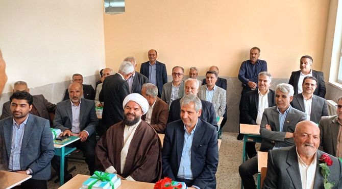 لبخند شادی بر لب‌های دانش آموزان فدافن؛ مدرسه جدید میزبان آنان خواهد بود