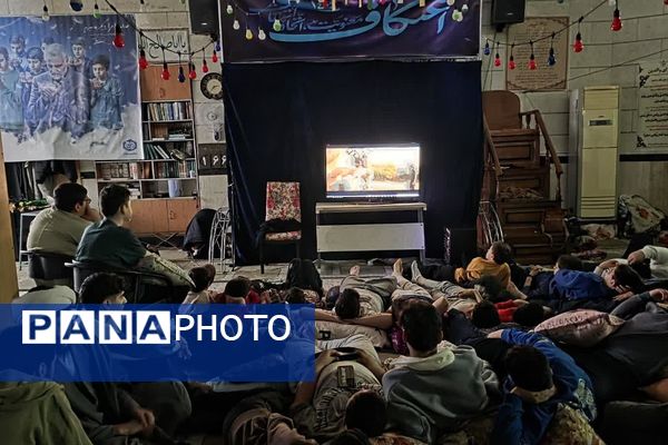 بازدید معاون پرورشی و تربیت بدنی ناحیه دو شهرری از مراسم اعتکاف دانش آموزی 