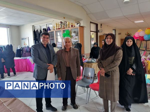 نمایشگاه کارآفرینی هنرستان عصمتیه نوخندان