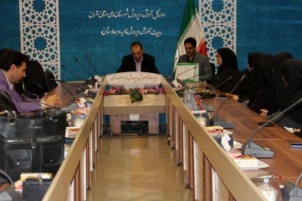 برگزاری کارگاه توانمندسازی مراقبین سلامت در بهارستان‌دو