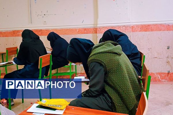 المپیاد و کارسوق هندسه در مدرسه فرزانگان 2 شهر پرند 