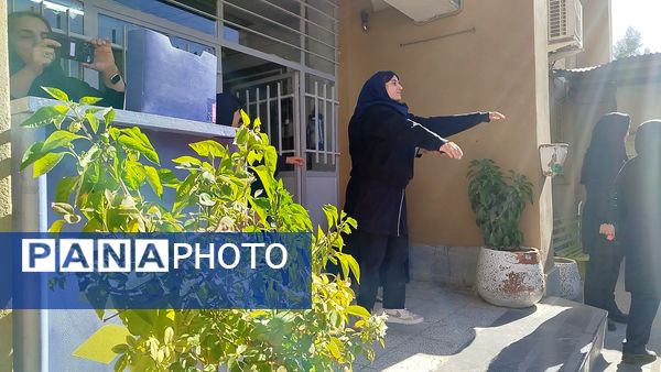 مسابقات ورزشی به مناسبت هفته بهداشت و روان در دبیرستان پیرایش یک