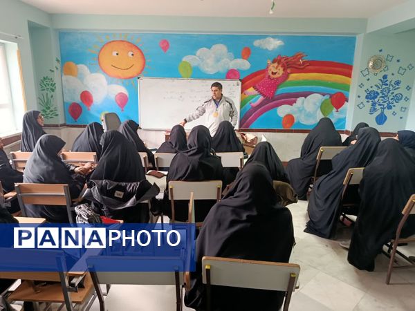 برگزاری کارگاه‌های مهارتی ویژه مربیان کاردان سازمان دانش‌آموزی قم