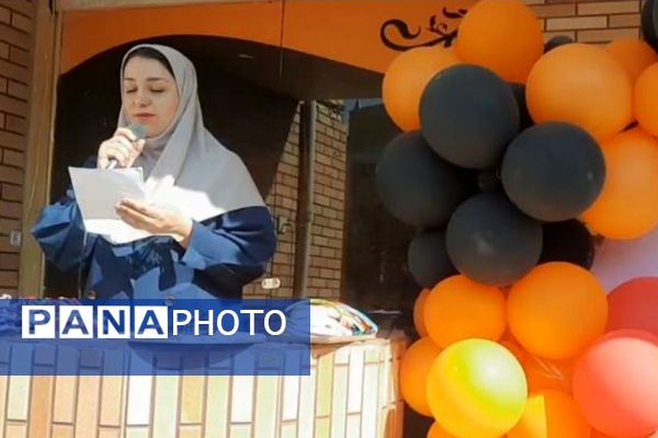 جشن ولادت حضرت زینب و روز پرستار در دبیرستان شهید زهره‌وند قرچک