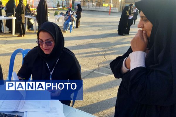 طرح دیدار و ارائه کارنامه هشدار در دبیرستان مهر نیشابور