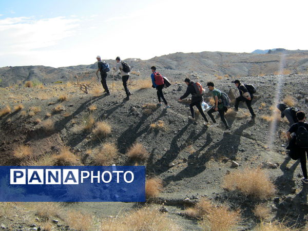 مرحله دوم اردو کوه‌نوردی هنرستان شهید دیواندری سبزوار 