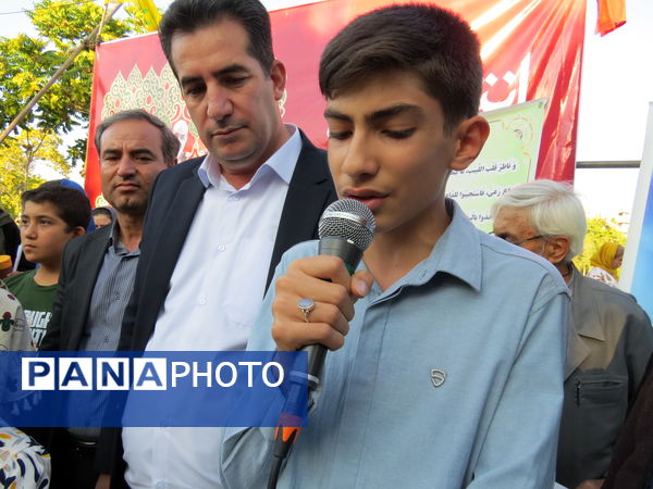 بازدید مدیرکل آموزش پرورش استان خراسان شمالی از غرفه‌های غدیرخم در بجنورد