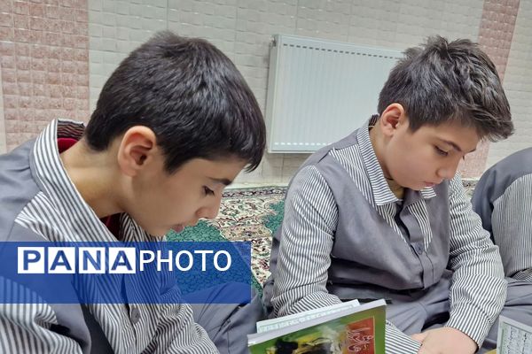 یلدای مهدوی در دبستان بانو ابوالوفا ناحیه دو شهرری 