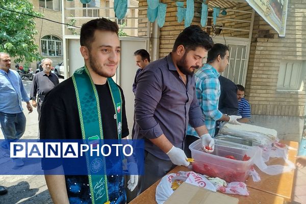 برپایی موکب عید غدیر به همت بسیج فرهنگیان و دانش آموزی ناحیه دو شهرری 