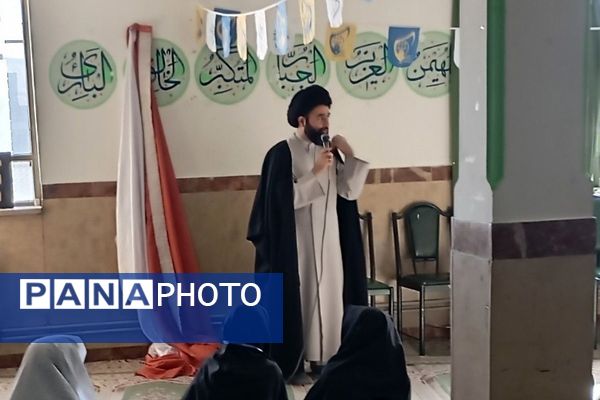 هیئت شهرستانی به مناسبت شهادت حضرت زهرا(س) در دبیرستان حضرت معصومه(س) شهرستان فیروزکوه