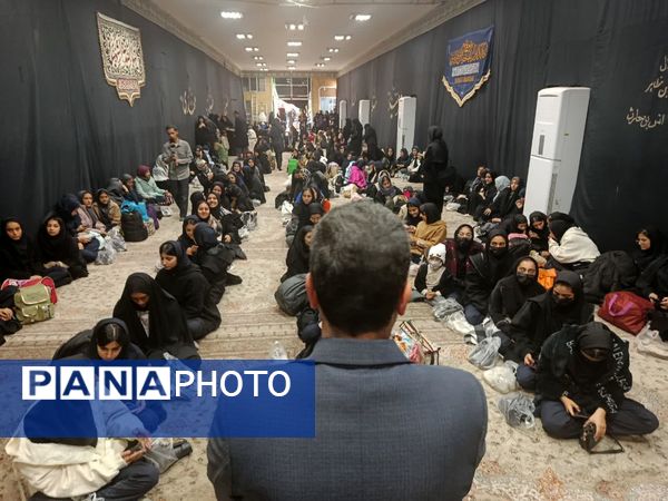 اعزام نخستین گروه از دانش‌آموزان قمی به اردوی راهیان رضوی 