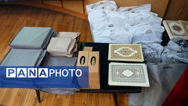 آیین بزرگداشت روز مادر با محوریت جایگاه زن در فرهنگسرای هنر نظرآباد 