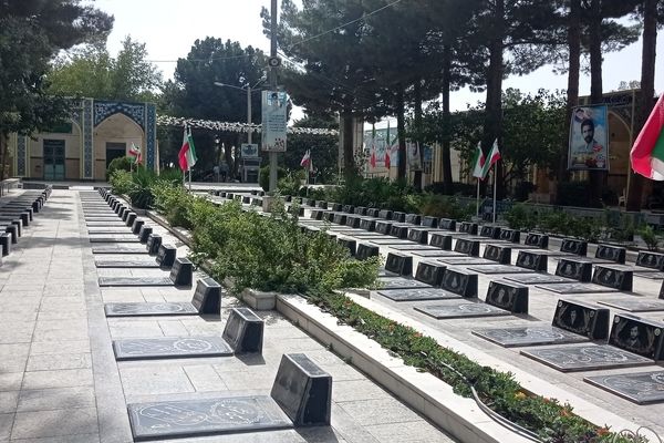 مراسم یادواره شهدای نیشابور درجوار آرامگاه فضل بن شاذان