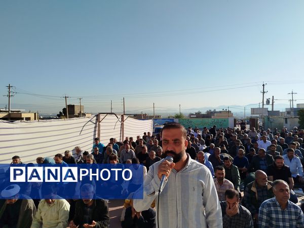 نماز عید فطر ۱۴۰۴ در روستای ظفرآباد شیراز اقامه شد