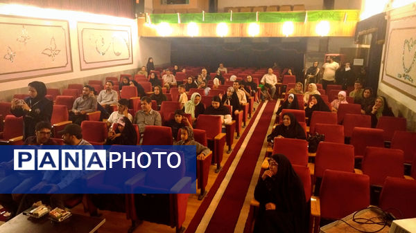 برگزاری شب شعر به زبان‌ها و گویش‌های بومی و محلی استان خراسان شمالی 