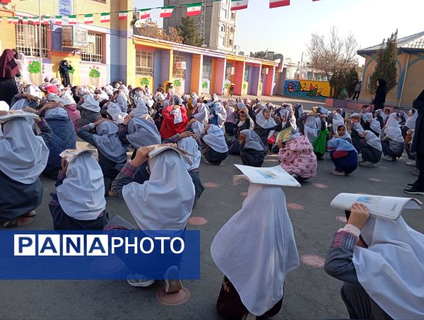 برگزاری مانور زلزله در دبستان دخترانه نرجس یک 